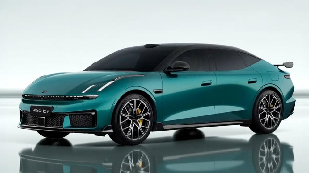 Geely стал мировым лидером по скорости заряда электромобиля