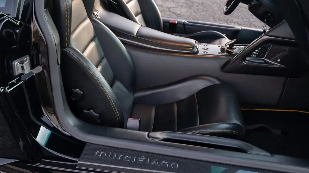 За старый Lamborghini заплатили почти как за новый