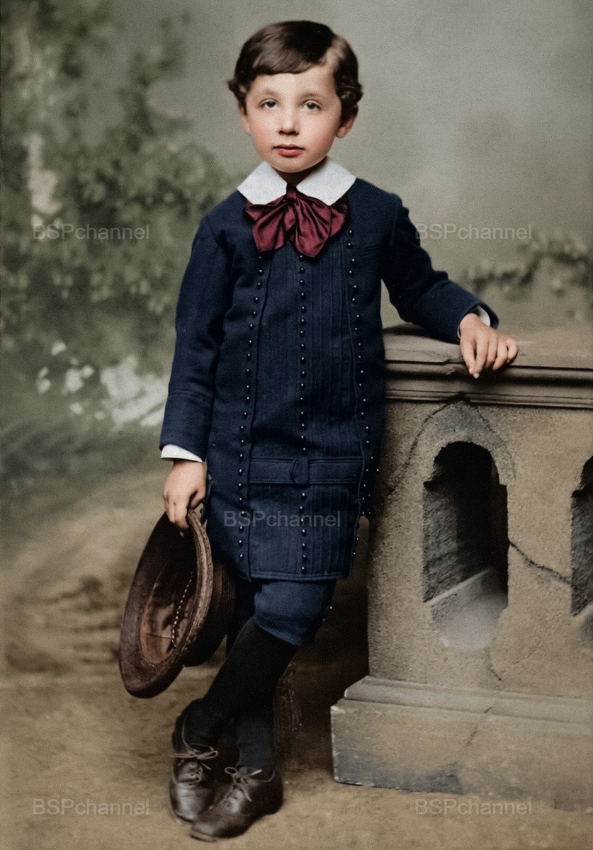 Интересная фотоподборка известных личностей СССР и мира в детстве и юности