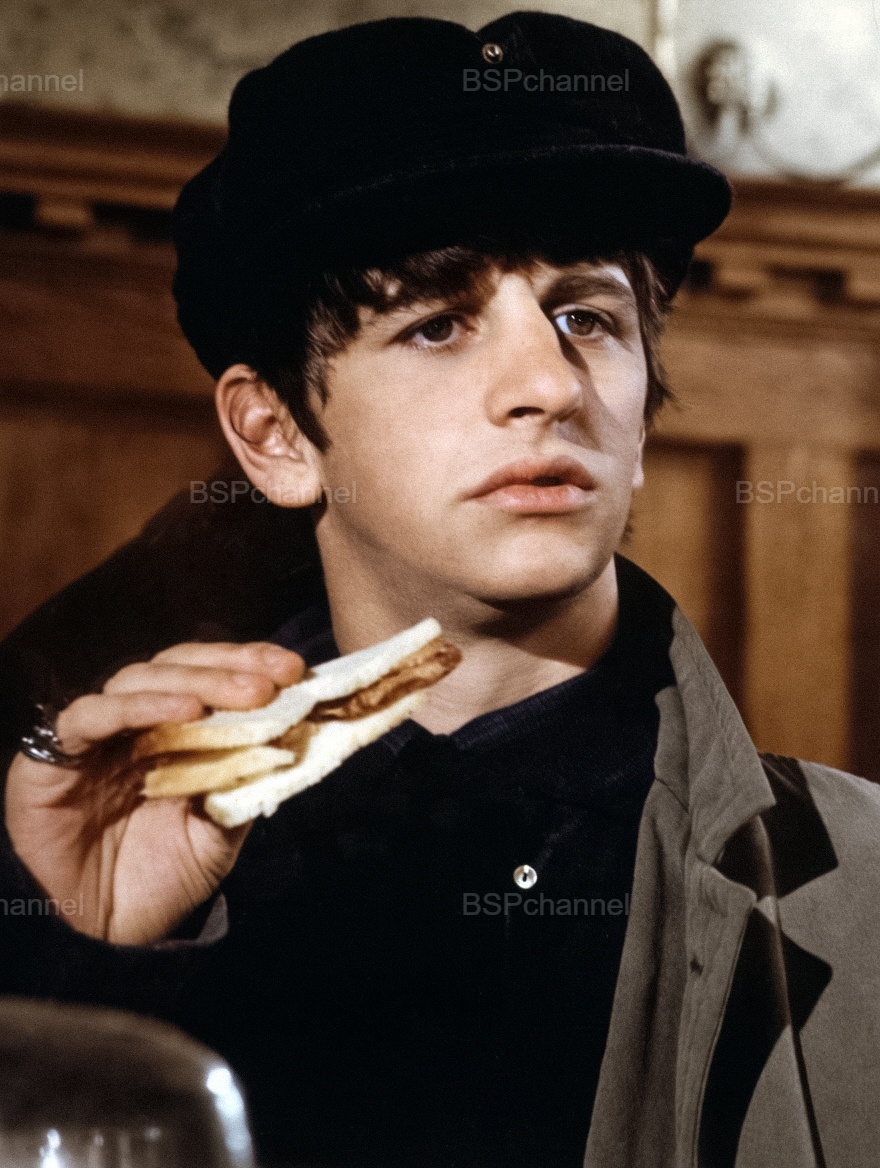 Интересная фотоподборка известных личностей СССР и мира в детстве и юности