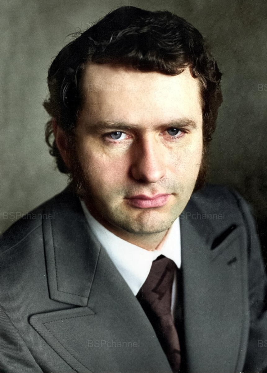 Интересная фотоподборка известных личностей СССР и мира в детстве и юности