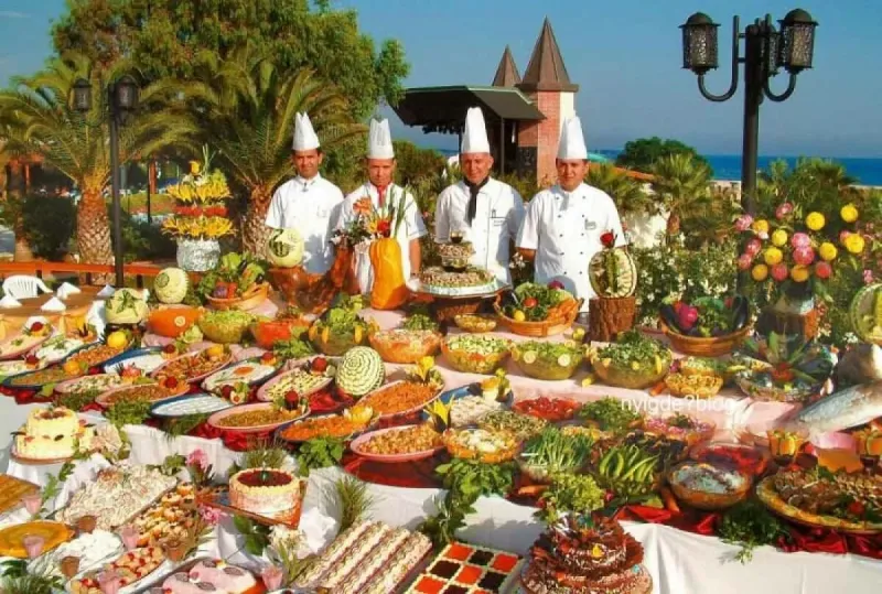 Просто турки ещё не придумали "all inclusive"...