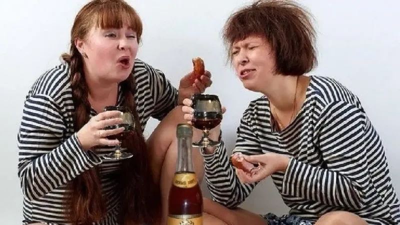 Для одного, вечером, много, для двоих - нормально, а третьего просто не надо звать, иначе, мало.