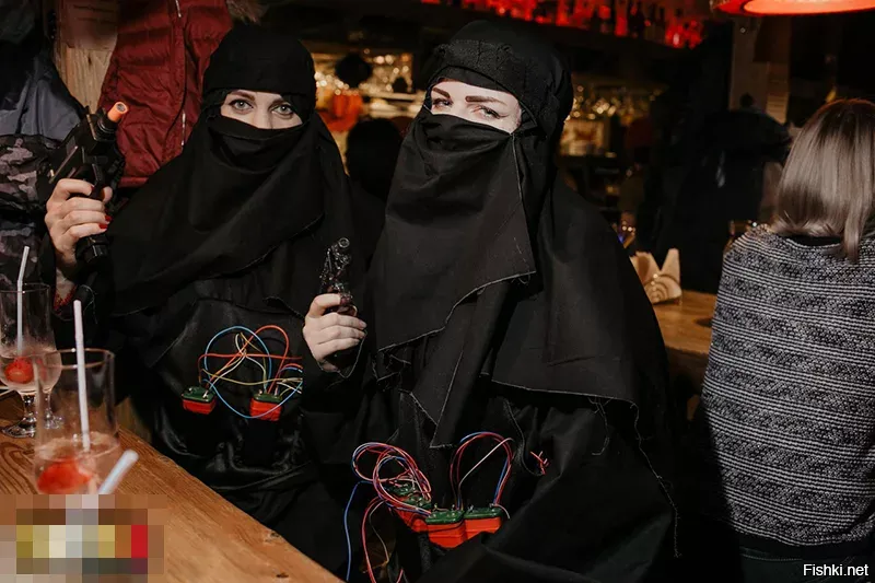 Пили вместе.