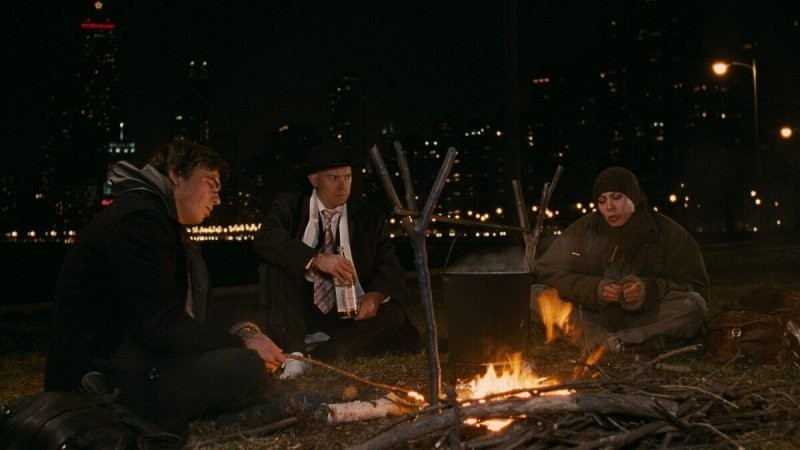 Хорош...
- Чё ему надо? Раков захотел? Чё те надо?
- Грязь говорит, грязная пища. Раки со дна грязь едят, их есть нельзя.
- Грязь? Чего? Да ты на себя посмотри - чёрный как сволочь. Ты «Мойдодыра» читал? А ну пшёл отсюда!
- Гоу, гоу, нигер!