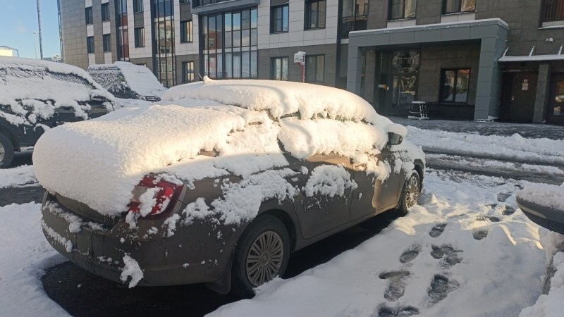 У нас уже за ночь навалилось в Питере