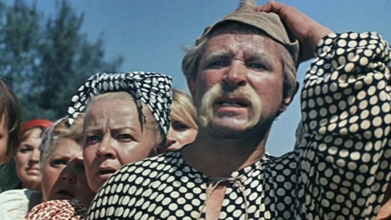 Хорошо вам хохлам, срётесь...
А мне, русскому, потомку казаков Черниговского полка, как быть?
Я Белгородскую и Воронежскую область поменять не могу... на плюшки.