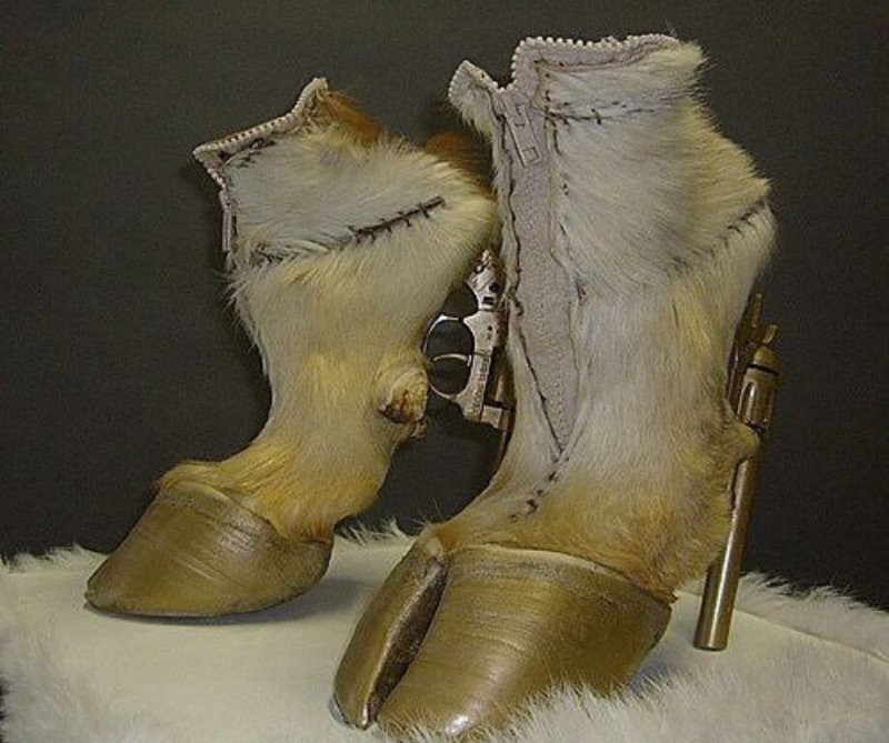 Вот эти копыта сделали бы её ещё более эффектной