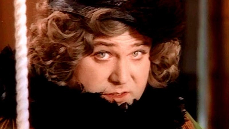 донна Роза Дальвадорес???