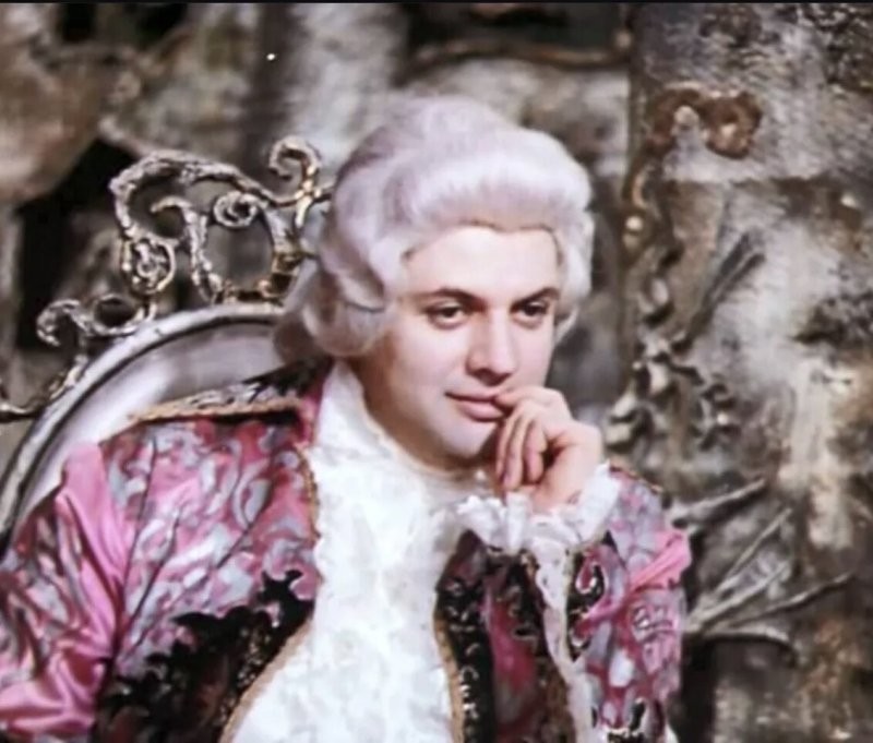 Великий граф Альмавива!