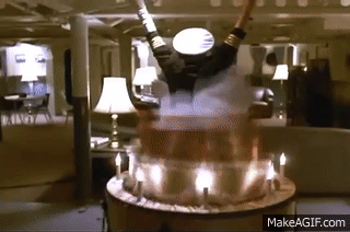 Не "из фильма" а "из торта"