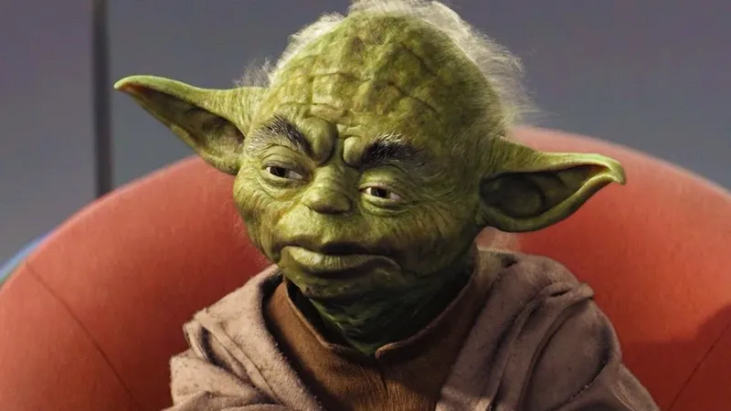 в Уральске сугроб помог аварии избежать