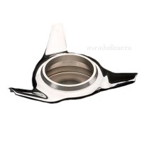 Колеса на обычной машине сами меняли? Бывает и обычная гайка прикипит, что только кувалдой по ключу отбивать, WD-40 не поможет, а до ближайшего шинмонтажа еще несколько км.
Тем более там были специальные гайки, на фото хоть оно и мелкое видно какие, её такую только кувалдой по лопастям.