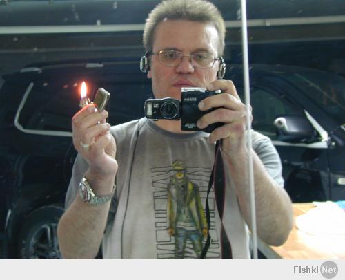 блеааа...вот чесНА,никогда непонимал все эти селфи -хуэлфи...
 я предпочитаю название - "самострел"...
 хотя вроде и сам подсел...зараза какая то ,как семечки...
 вроде и вкусно,а с другой стороны - шелуха вокруг...