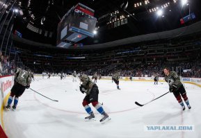 переведёте сами?
On February 22, 2015 the Colorado Avalanche hosted Military Night to honor our service men and women. You have the opportunity to own one of the one-of-a-kind camouflage jerseys worn by Avalanche players during the pre-game skate.