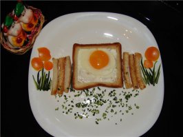 7 необычных и простых рецептов яичницы к завтраку