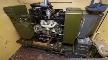 пара дизель-генераторных агрегатов - аааа добро проподает