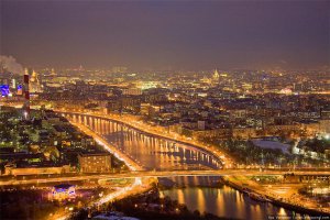 на тебе Москвы немножко