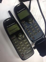 И еще работают, хоть и заряд не держат)