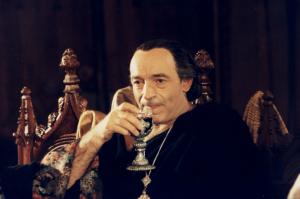 Дьявол в видении отечественного кинематографа - непревзойдённые:
Воланд Басилашвили(2005г) и Воланд Гафта(1984г)