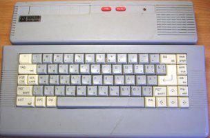 да было время  не  только игры  и программировать пытались,  вот мой первый комбайн