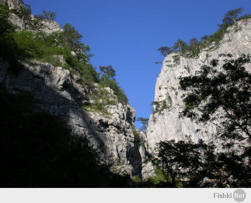 Это не весь мир,а только малая его часть,но места не менее красивые - и это всего-лишь Крым