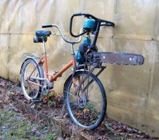 Ради понта хочу нечто подобное замастырить, есть и пила и велик !:)