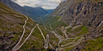 Вот, ещё одна дорога из Норвегии - Лестница Троллей.