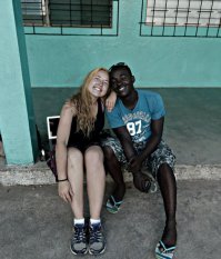 Викаа зачем тебе вибратор черный парень от тебя балдеет обратись поможет.