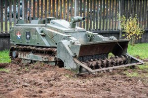 Робот-сапёр «Уран-6
--