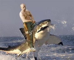 а ещё он на истребителе могёт!