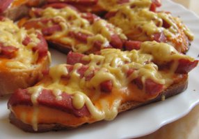 Горячие бутеры с сыром