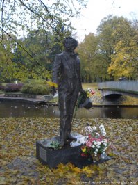 В Риге памятник гагарину не видел, вот памятник Пушкину в Риге есть.