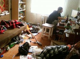 Просто приходил Сережка.Поиграли мы немножко...