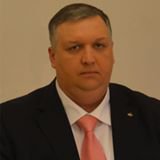 Вот он дима курдесов, знакомьтесь. Вот этому телу приходит в серое вещество, всякая пакость о том, как бы ещё народ нагнуть, чтобы бюджет пополнить.