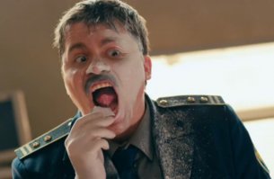 -Это что???
-Письмо...
-Марочка-то, марочка!!!