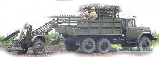 Опишу один случай, в армии. 
Идут учения танковой дивизии, командиру взвода прицепных минных заградителей, (инженерные войска), старшему лейтенанту, полковник из штаба ставит задачу:
"По легенде, наш танковый головной дозор, сталкивается с боевым охранением противника, после обнаружения, дозор отступает, его преследуют силы противника. Вам будет придан взвод войск химзащиты. Задача! Как только увидите, что все наши танки прошли, выходите из района сосредоточения, (небольшая роща у поля), вклиниваетесь между  нашими отступающими танками и преследующими их танками противника, устанавливаете трех рядное минное поле, химики устанавливают дымовую завесу."
Все под козырек, есть- так точно. И тут старший лейтенант инженерных войск, задает вопрос: "Товарищ полковник, а как я отличу "НАШИ" танки, от танков "противника", они же одинаковые! Какой будет разрыв повремени, между преследователями и отступающими? Ведь, мои машины в дыму не заметят и Т-80, на скорости 60 км/час раскатает мои "Уралы" в лепешку. В каждом 5 человек экипаж заградителя и еще 2 химика, итого на поле будет 21 человек, скрытые в дыму, на которых летят танки. Я сам, своих солдат бод гусеницы бросать не буду. Выдвинусь, только по вашей команде, буду сидеть в роще и ждать от вас приказа по рации." Штабной полковник,не стал брать на себя ответственность, согласился с доводами и выезд саперов провели уже после того, как все танки откатались, считая противника условным. Вот так вот, не все в армии делается по принципу "Я начальник- ты дурак"