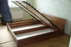 Я сразу и не сообразил описать работу механизма, из этого фото все будет понятно