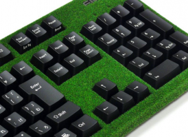 непрактично. вообще не отчистишь никогда.засалится от рук как минимум.