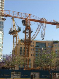 Строил дом и чет приуныл