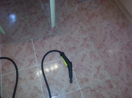 "97. Про светлую затирку на полу уже столько написано!!! Но, видимо, мне мало было… Очень неопрятный вид." Есть решение этой проблемы - пароочиститель. До сих пор в восторге от этого девайса, хотя уже можно было и привыкнуть.