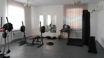 Я себе на работе уголок обустроил :)