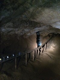 был там уже два раза) уникальное место. Такое ощущение, что попадаешь в декорации первого Властелина колец (концовка фильма). Вот еще несколько фото, кому интересно;)