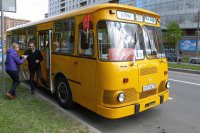 Любимый автобус. С удовольствием в детсве в булочную на нем ездил.