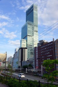 63 этажный Marroitt Osaka