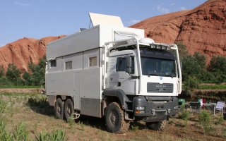 Не скрою, есть мечта идиота, прикупить такую машинку (ну или отдаленно похожую на нее) и попутешествовать по России.