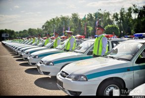 К чему ты выложил тут эти мамбетские понты не в тему? Вот так надо было... Суперкары полицейских Алматы...