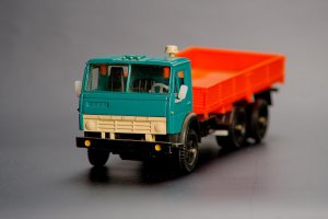 Путешествие маленьких машинок в фотографиях