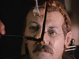 Да что они там кричат:)  Вот придешь в ресторанчик, а там тебе тортик из твоей головы подают:)  Точно аппетит потеряешь:)