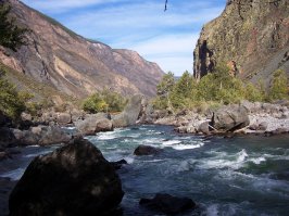 добавлю фоток про Алтай))) река Чулышман